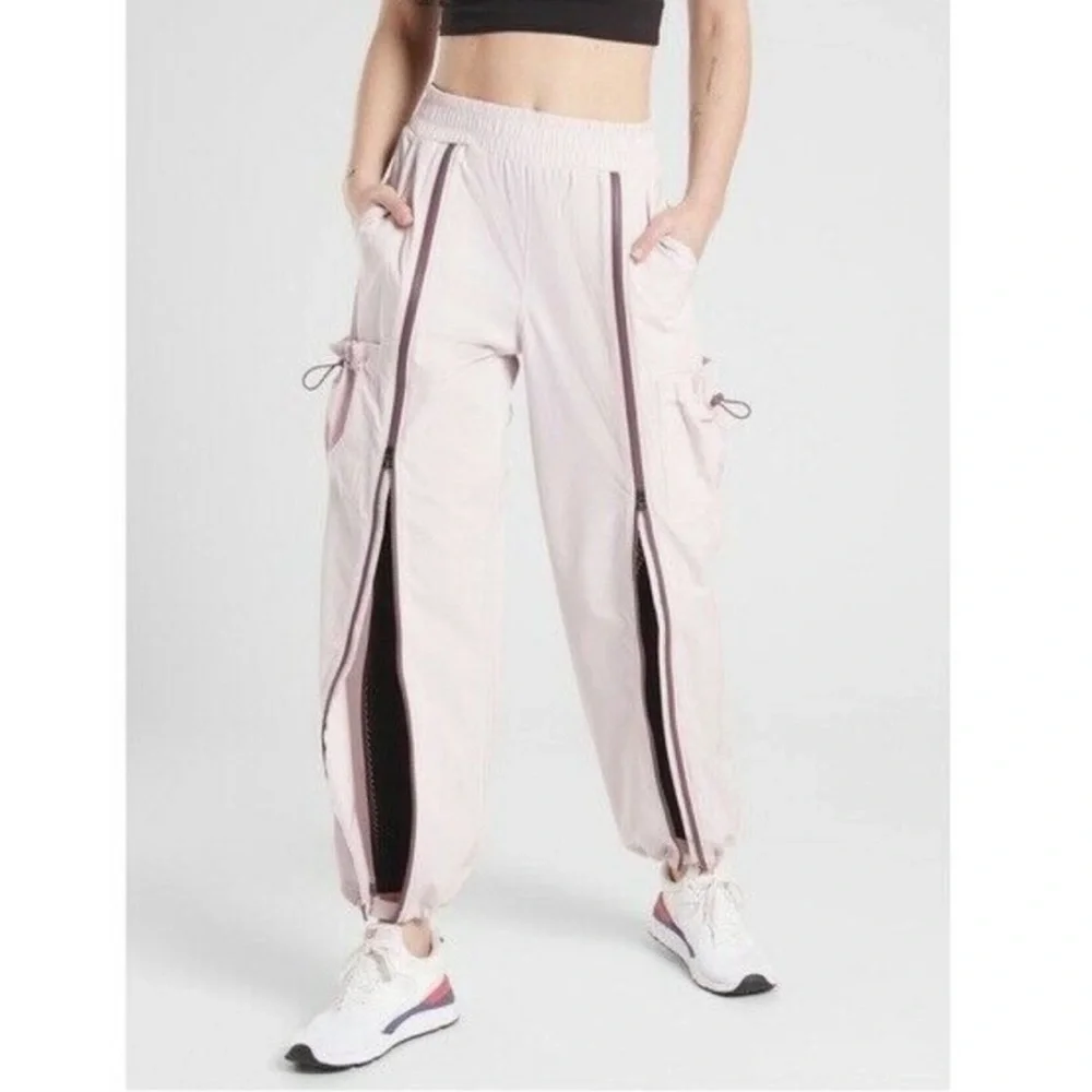 Athleta Stay Fly Cargo Pants Pink size Small - Picture 3 of 14